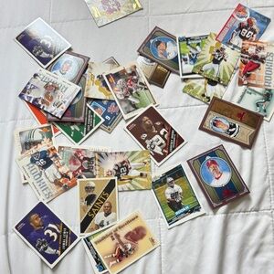 Baseball Cards Vintage Lot Of 34